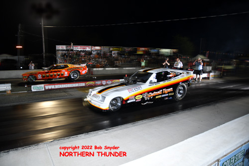 Steve Timoszyk - 'Detroit Tiger' (near lane) vs 
Chris Schneider - 'Brutus' (far lane)